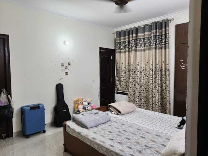 Neelakshi bougal's room