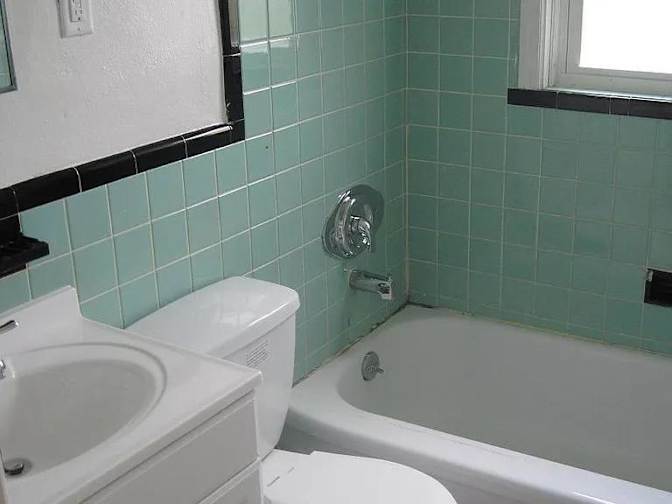Oakley Homes's room