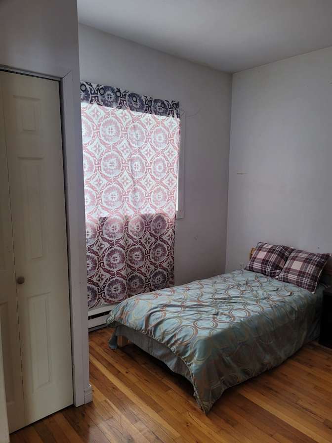 Trois J and J's room