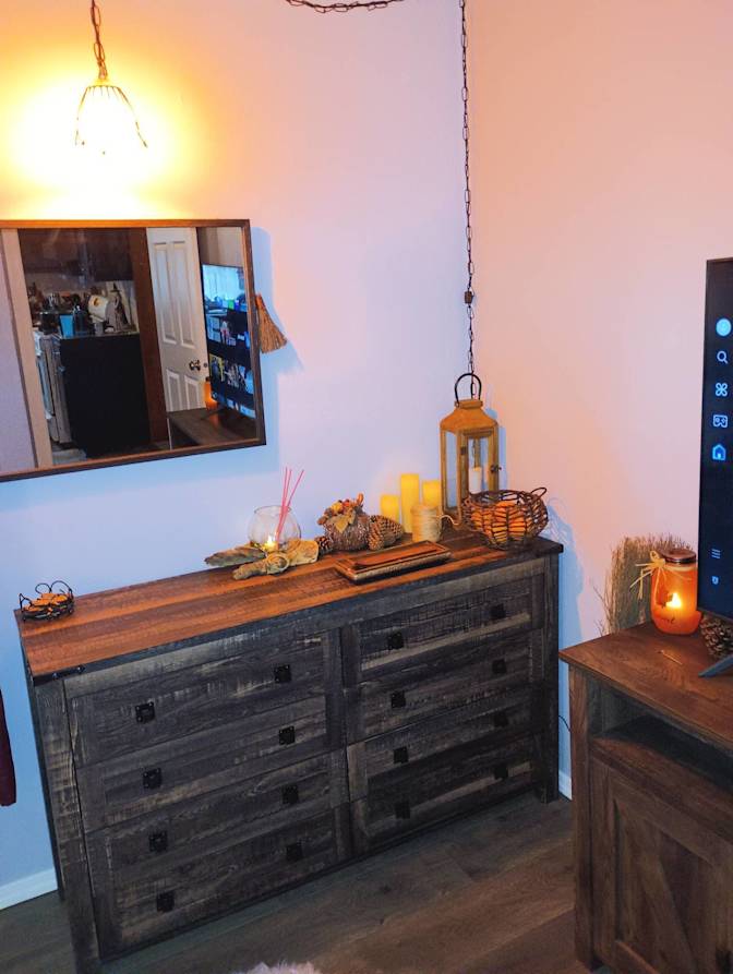 Stephanie's room