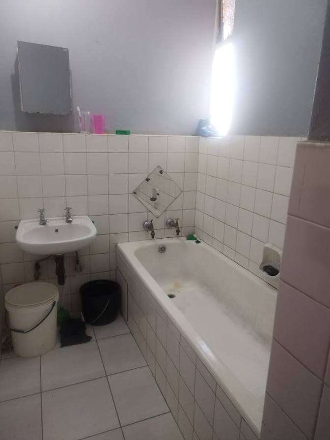 Tsholofelo's room