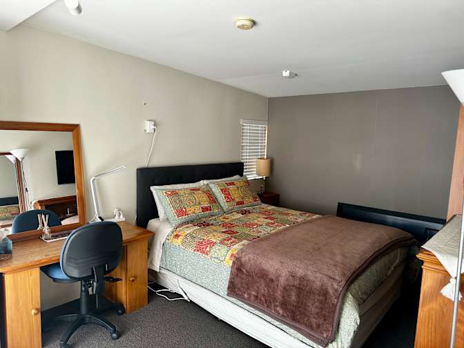 Asma's room