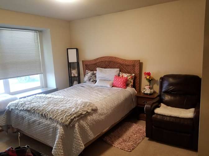 Lynn's room