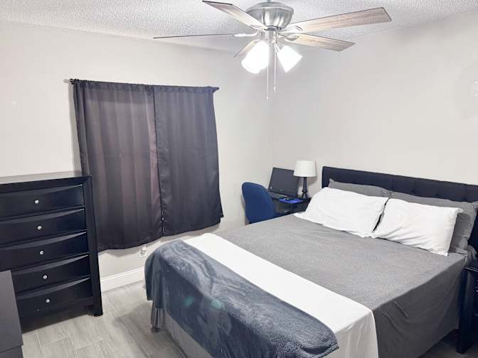 Jason Bryan, Realtor's room