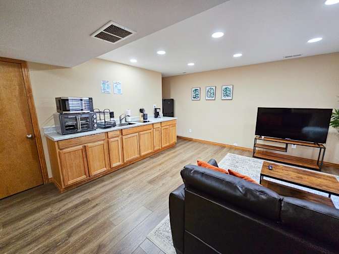 HomeCrew's room