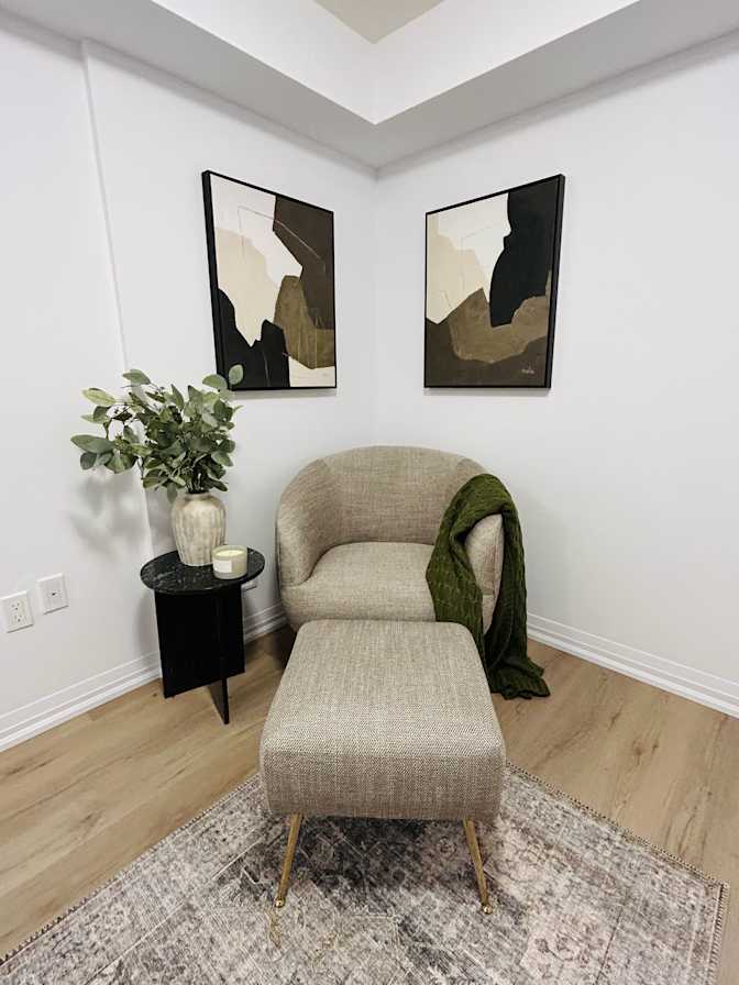 Jo's room