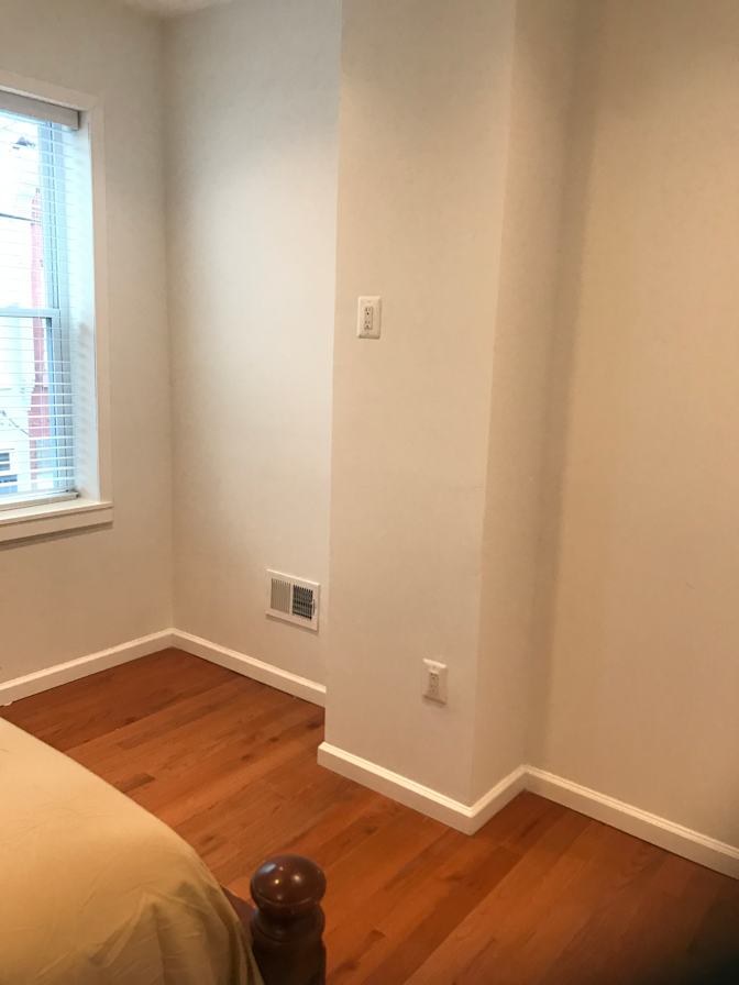 max's room