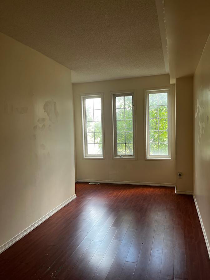 Henry Nguyen's room