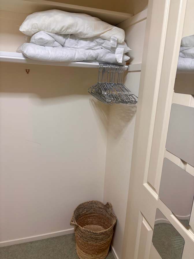 Carla's room