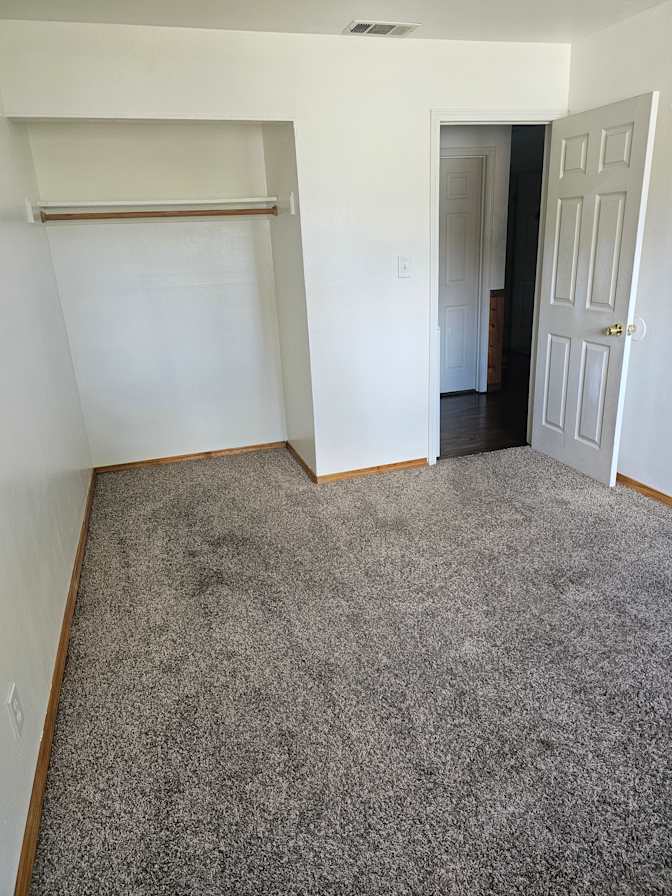 JEREMY's room