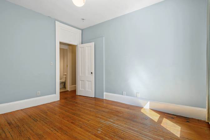 Sam June's room