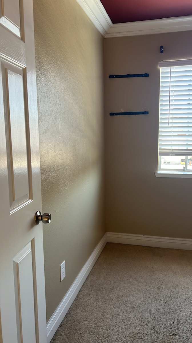 Jose's room