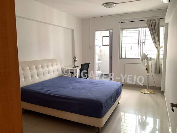 UYKEAJ's room