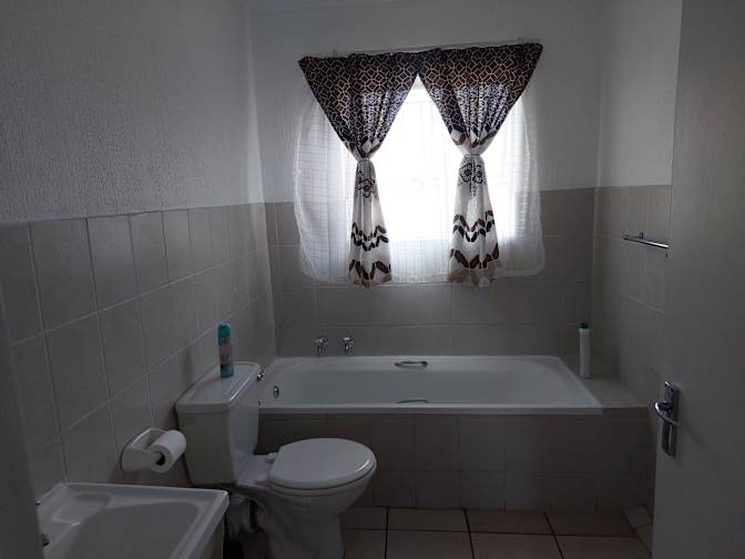 Nontobeko's room