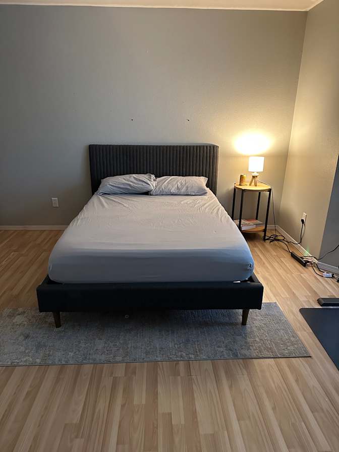 Quelio's room