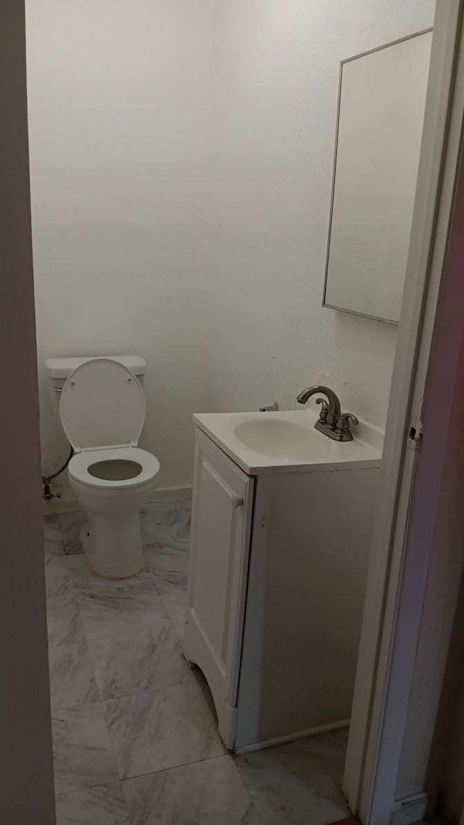 Miaamalia Martinez's room