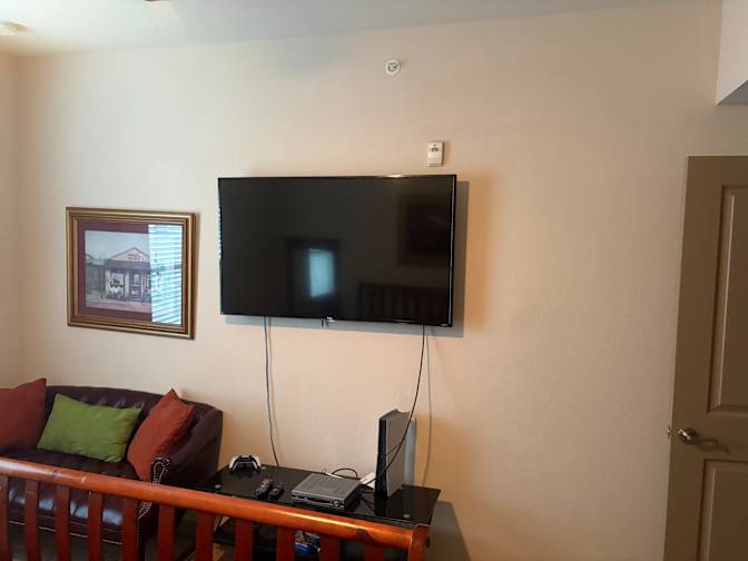 Que's room