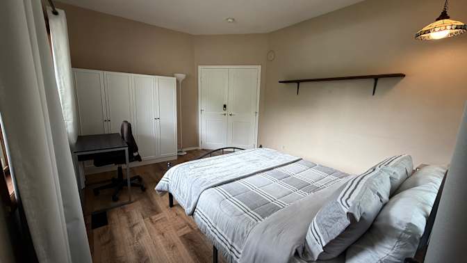 Renan's room