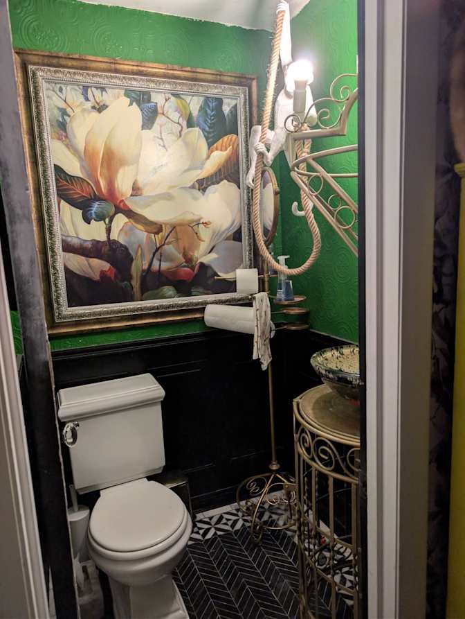 Truly's room