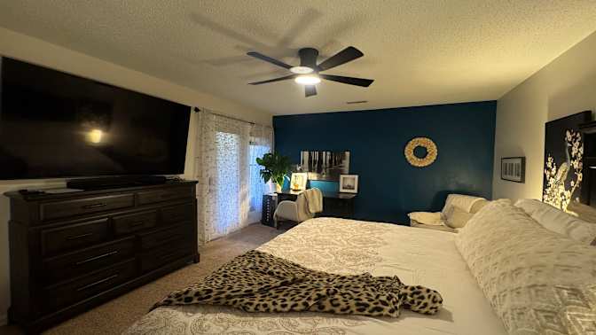 Phong Hong's room