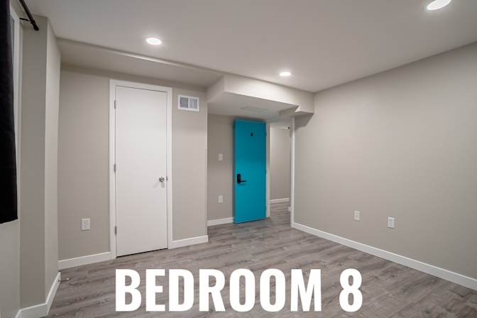 HomeCrew's room