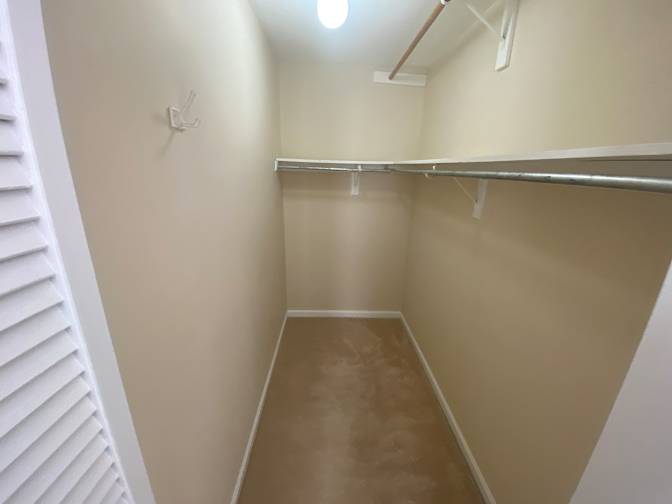 Alcove Rooms's room