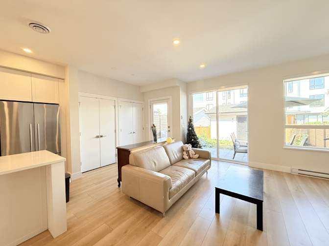 Sunny's room