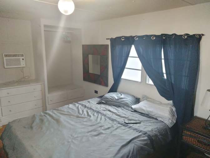GEORGE's room