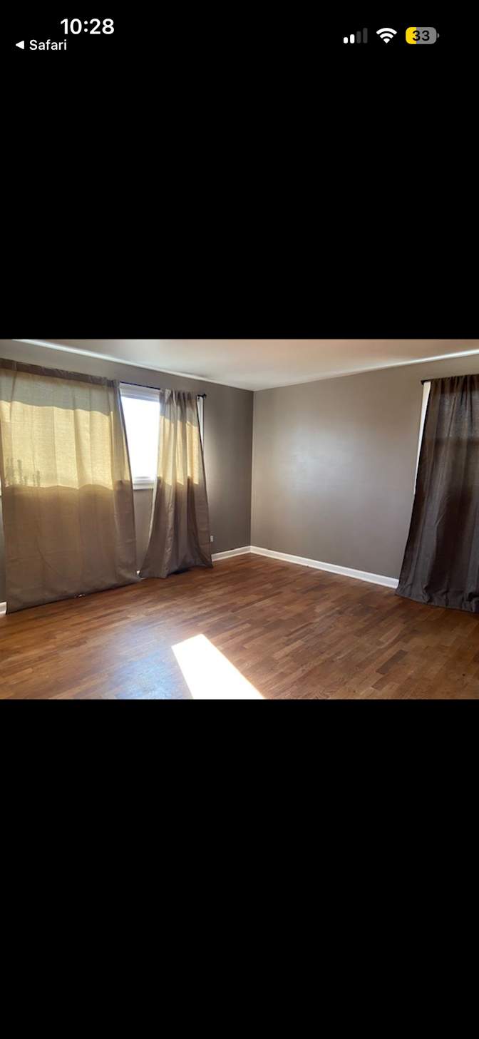 Rhenee and Bizz's room