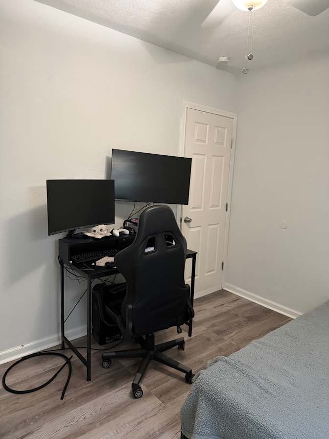 Jose's room