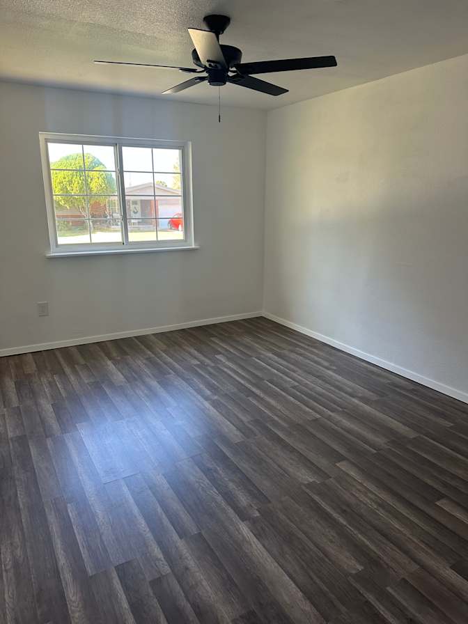 Lindsi's room
