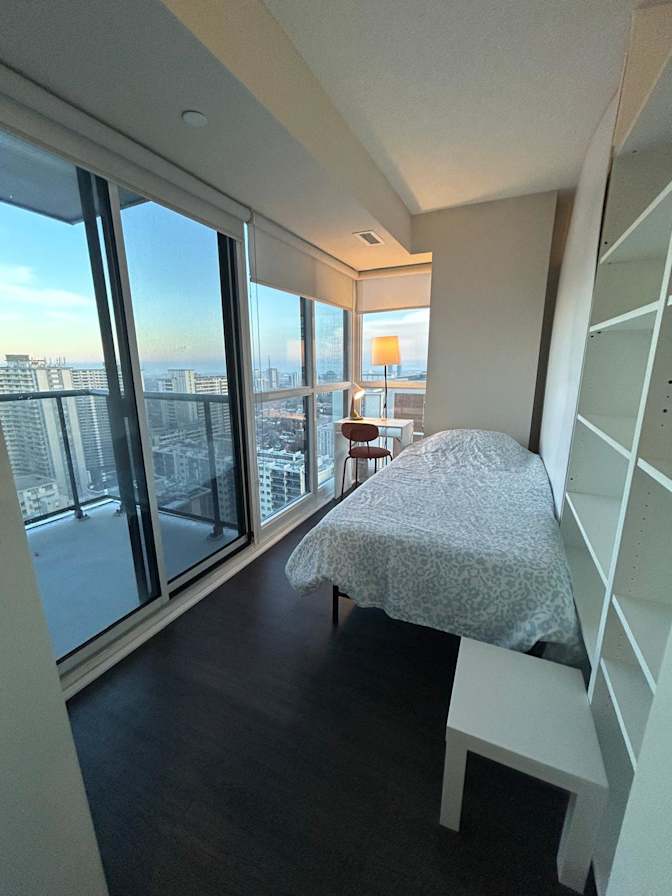 Gulden Bozbay's room