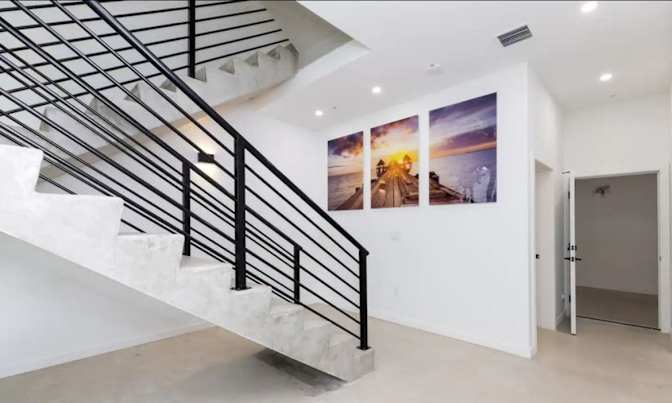 Lesmar's room