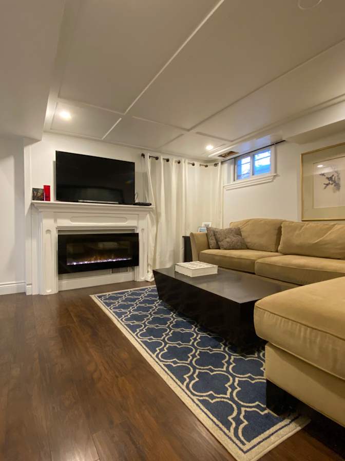 Old Ottawa South's room