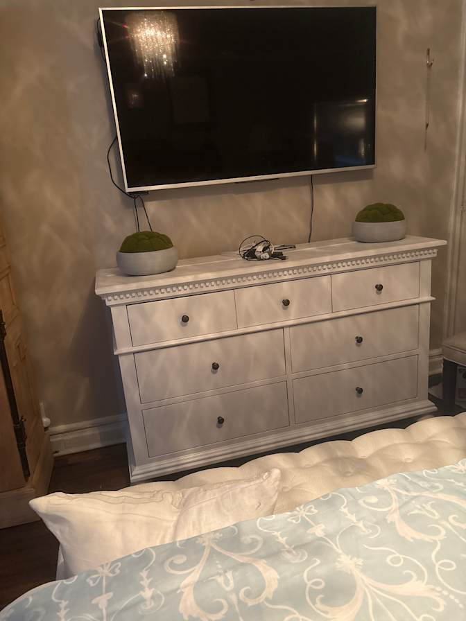 Wanda Cortes's room