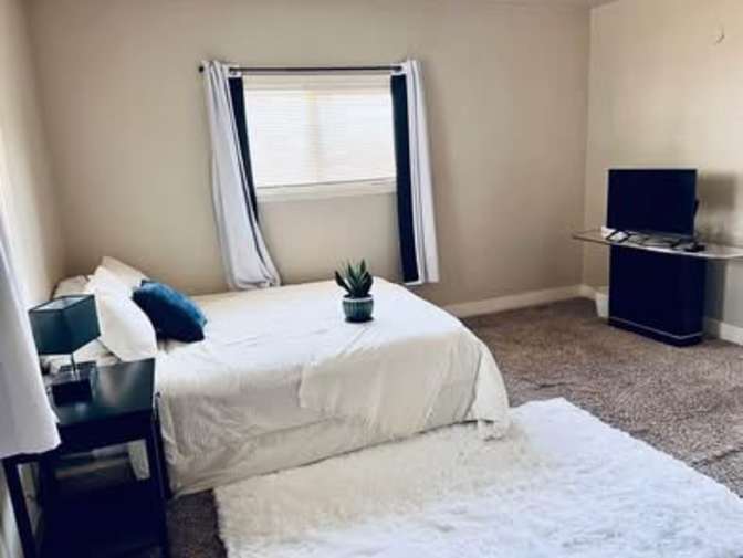 Zena's room