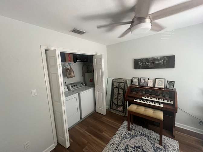 Sandy's room