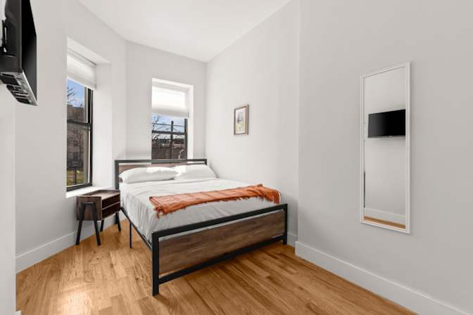 Rafael manor's room