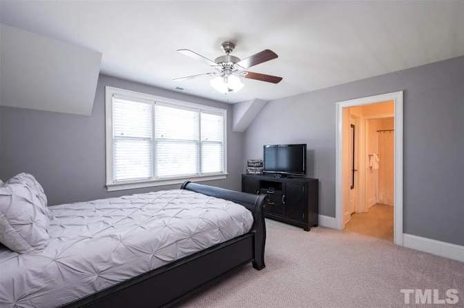 Alcove Rooms's room