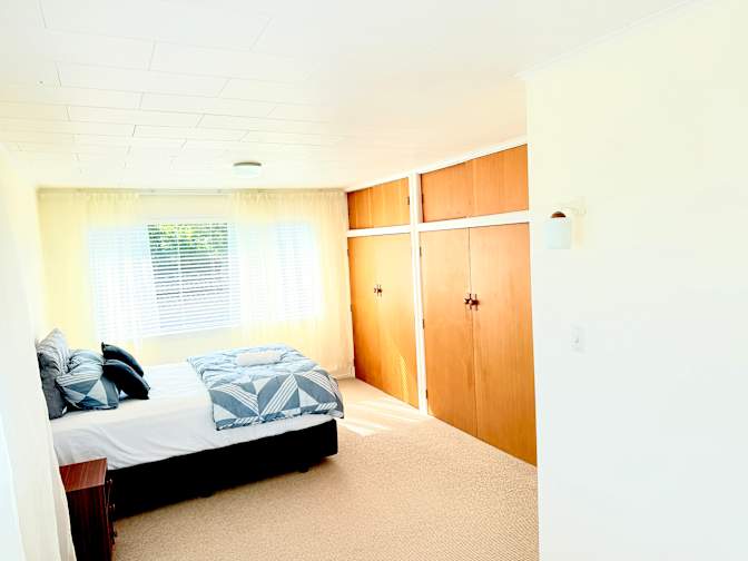 Riyad's room