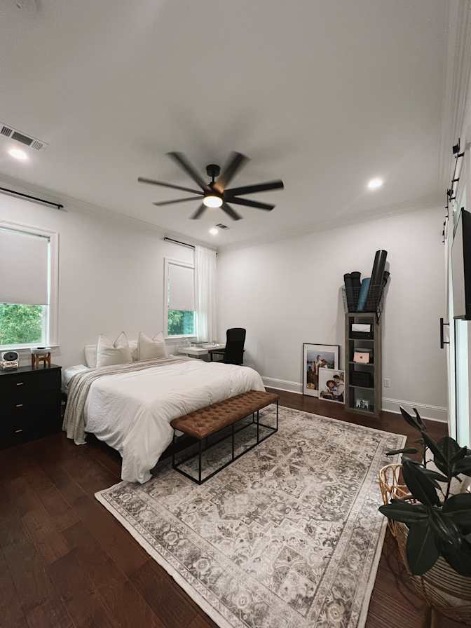 Guillermo's room
