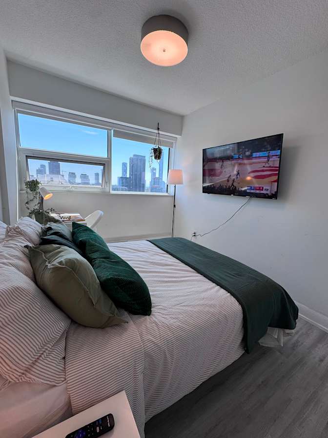 Guillermo's room