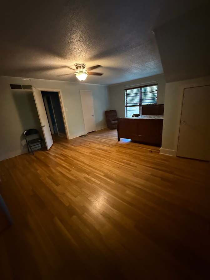 Juan Viramontes's room