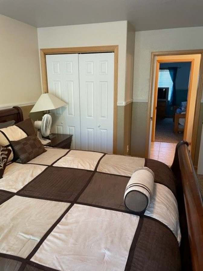 Craig's room