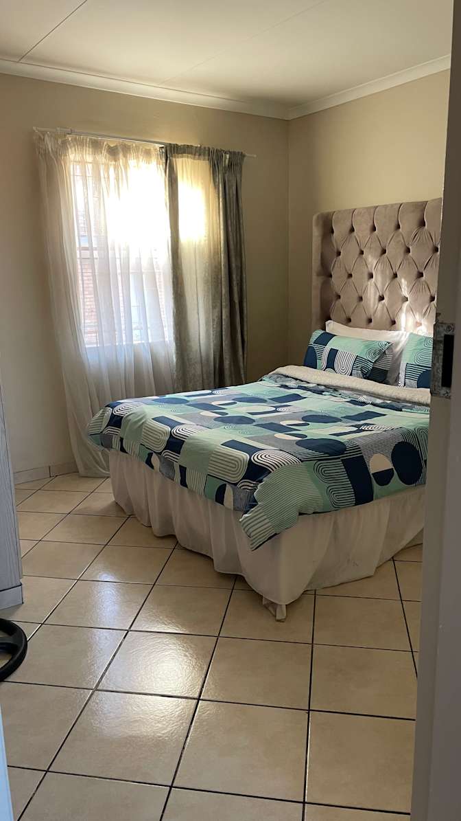 Hleketani agreement mathebula's room