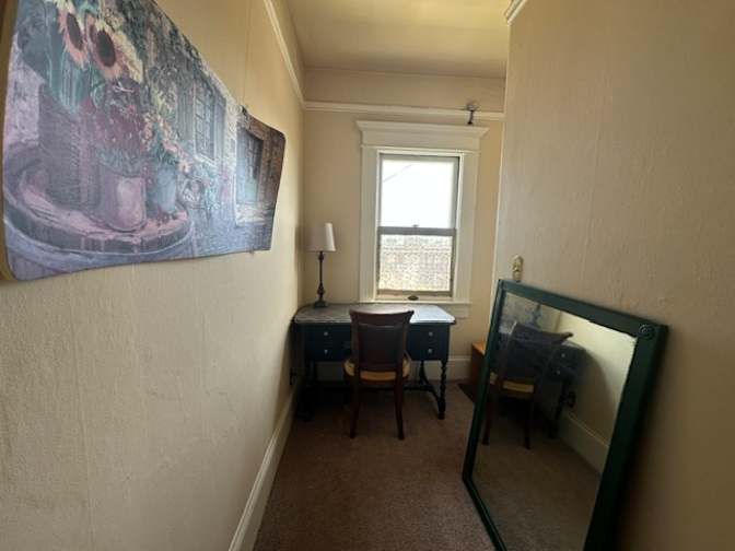 Downtown Monterey's room