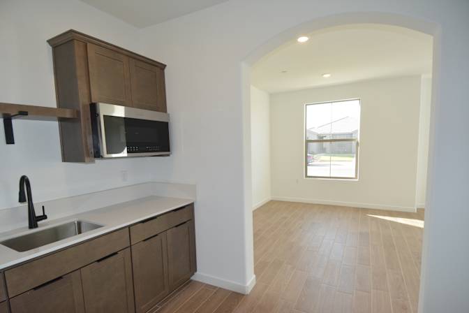 Phong Ho, CA Real Estate Broker's room