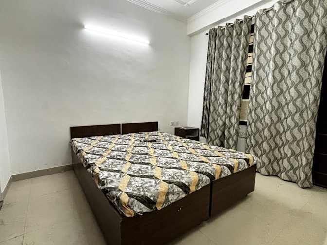 Alok Mishra's room