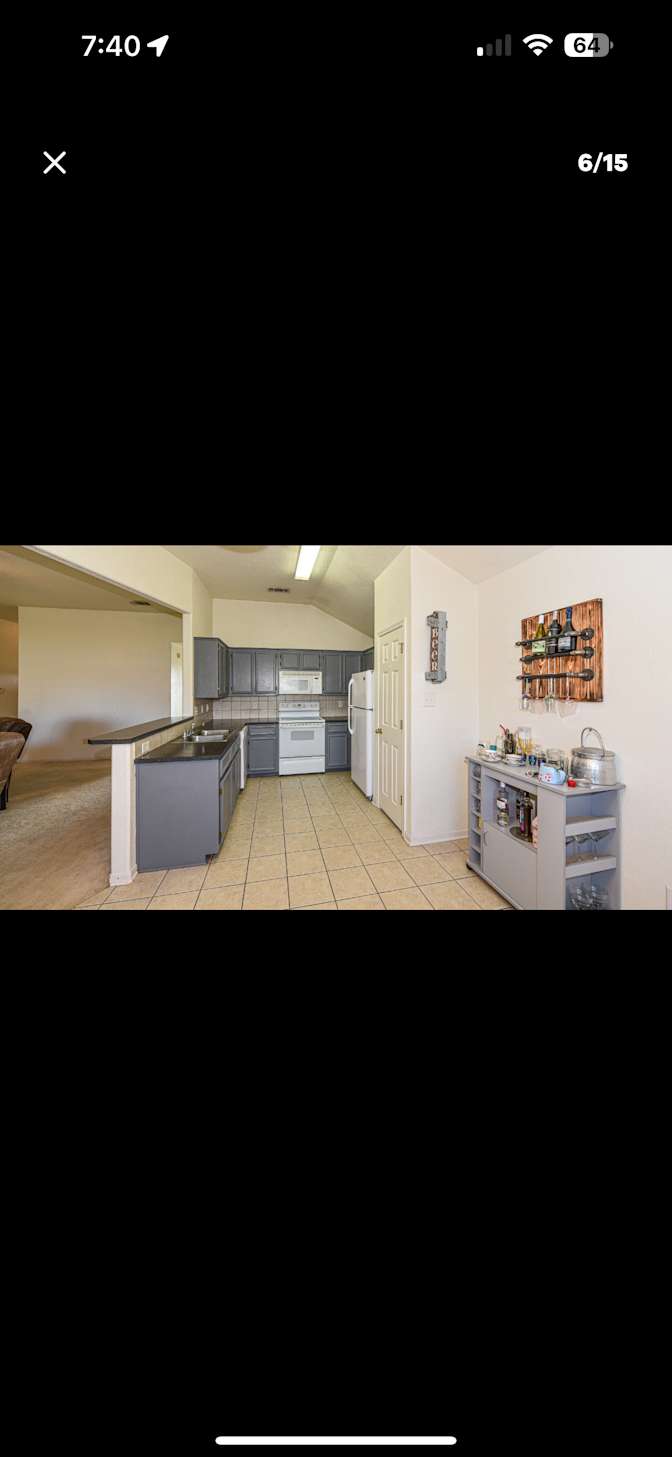 Room for share w furniture's room