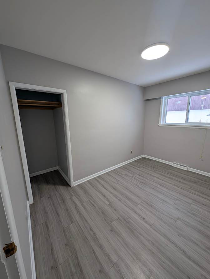 SANIA LALWANI's room